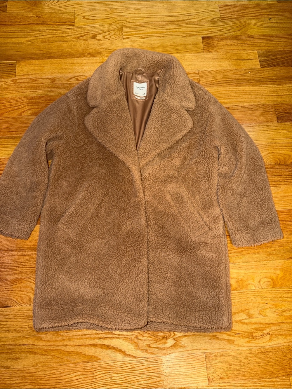 Abercrombie & Fitch Women’s Teddy Coat Soft Sherpa Brown